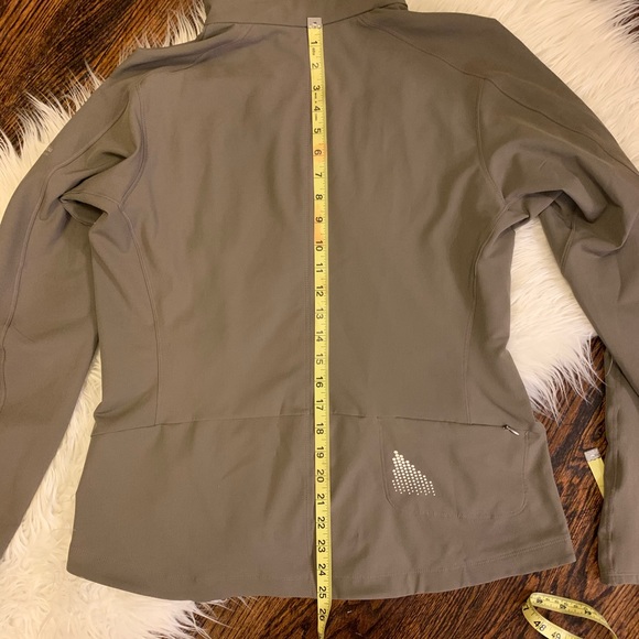 ‼️SOLD‼️{Columbia} Titanium Women's Omni-Shield - Picture 8 of 9